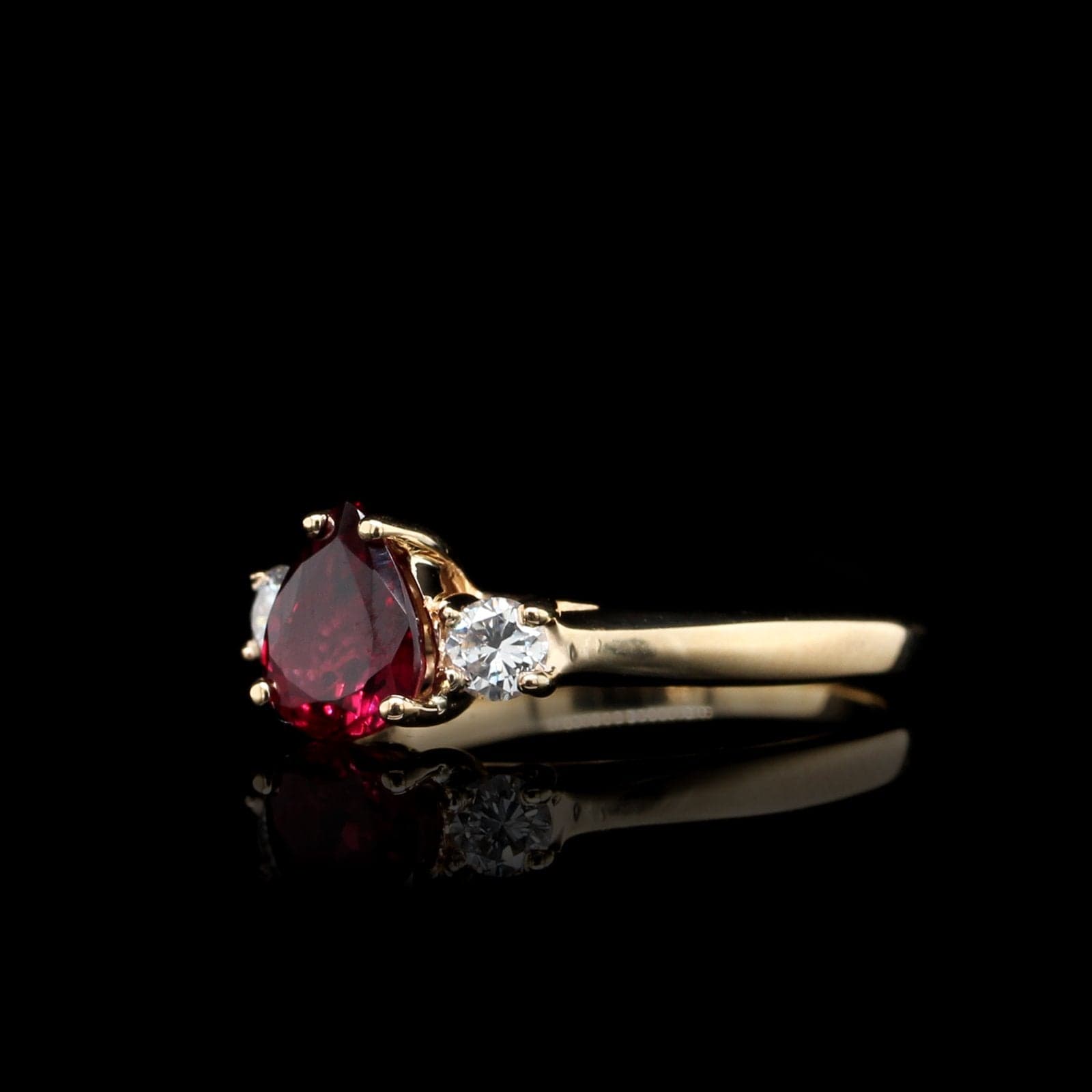 Gabriella Kiss 18K & Oval Fine Pink Sapphire Ring