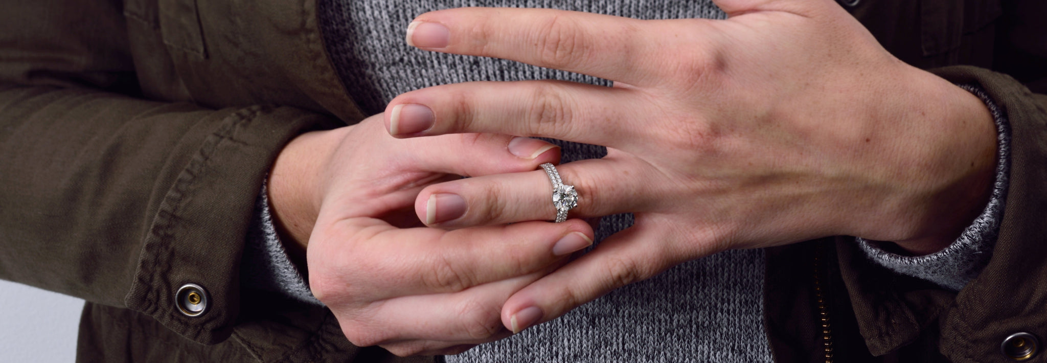 [Quick Tip] 3 Easy Ways To Secretly Find Out Her Ring Size