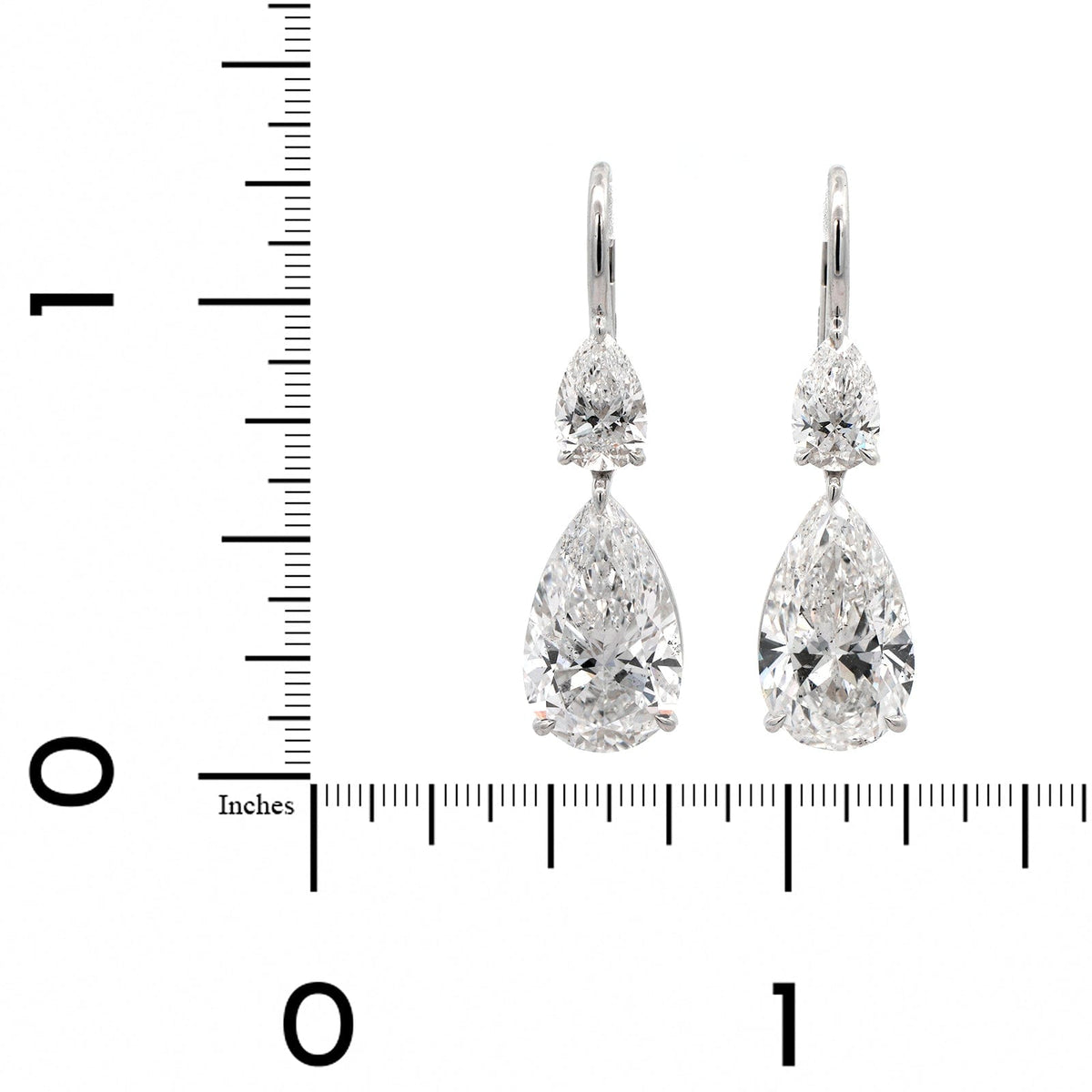 18K White Gold Pear Shaped Diamond Drop Earrings