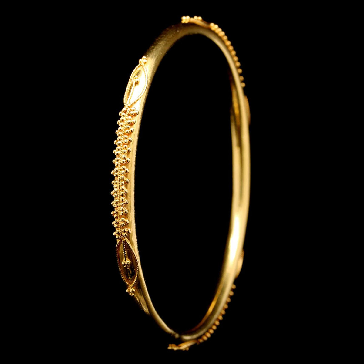 22K Yellow Gold Estate Granulated Bangle Bracelet