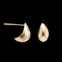 Nicole Landaw 14K Yellow Gold Teardrop Hewn Small Earrings