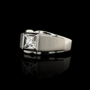 14K White Gold Estate Diamond Ring