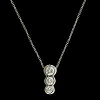 18K White Gold Estate Diamond Pendant Necklace