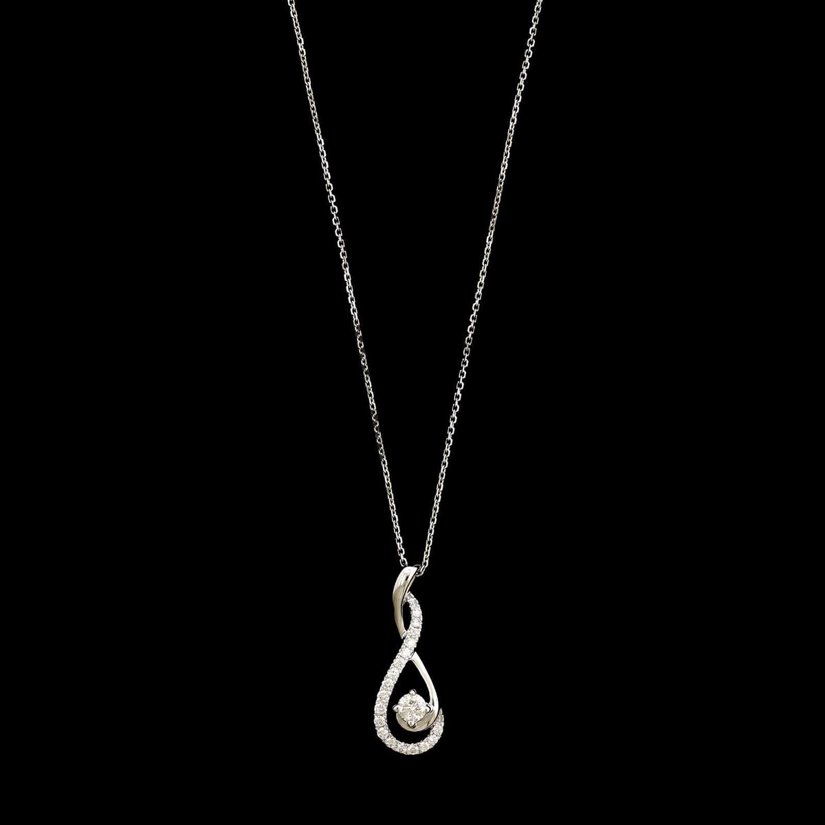 18K White Gold Estate Diamond Pendant Necklace Necklace