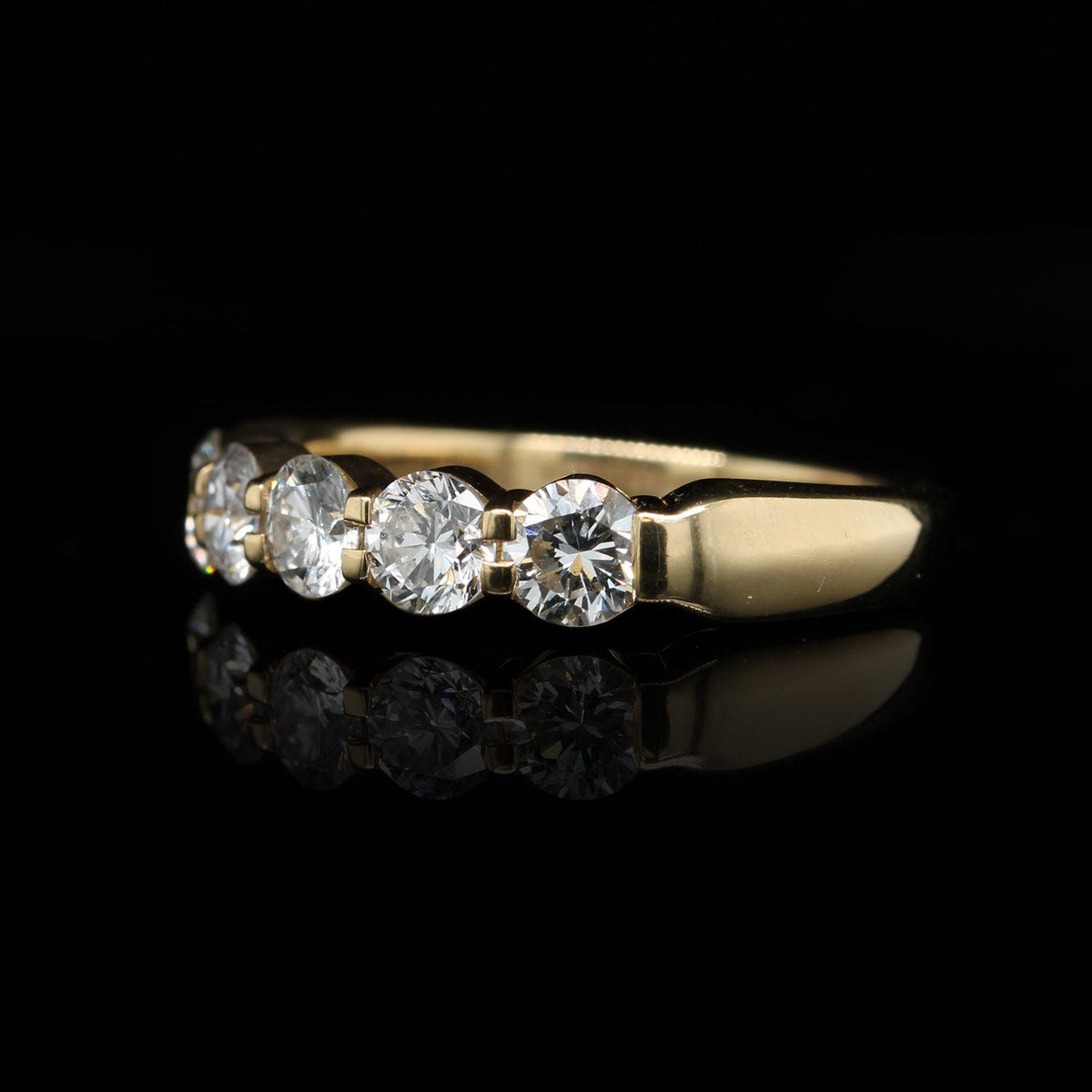 18K Yellow Gold Estate Diamond Band