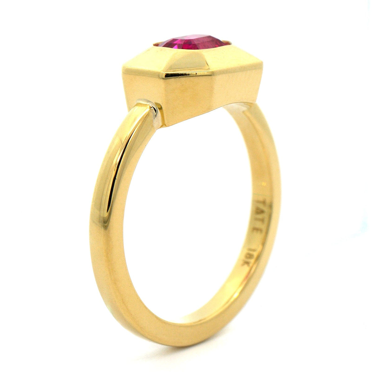 18K Yellow Gold Bezel Set Pink Spinel Ring