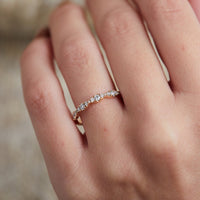 18K Rose Gold Prong Set Diamond Band