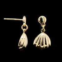 18K Yellow Gold Estate Shell Drop Earrings