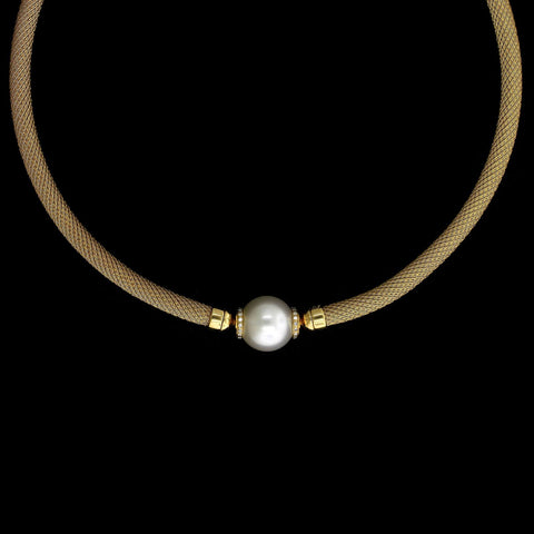 Sold at Auction: A PASPALEY SOUTH SEA PEARL PENDANT NECKLACE; featuring a  14.4 x 13.3mm drop shape cultured pear of white pink colour with high  lustr...