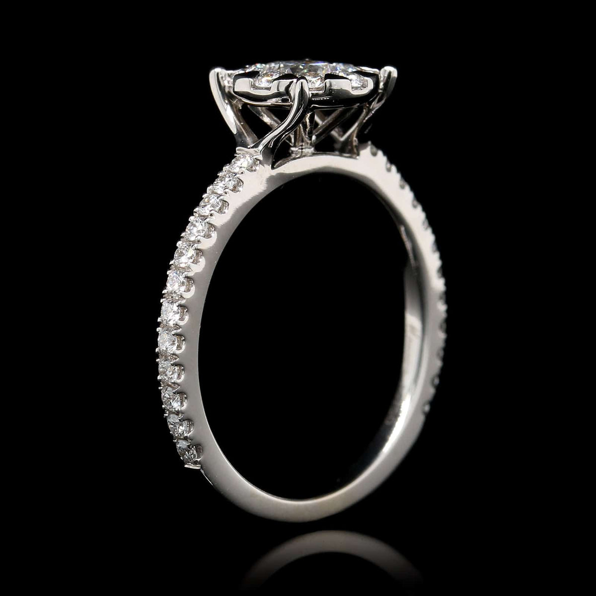 Memoire 18K White Gold Estate Diamond Bouquet Ring