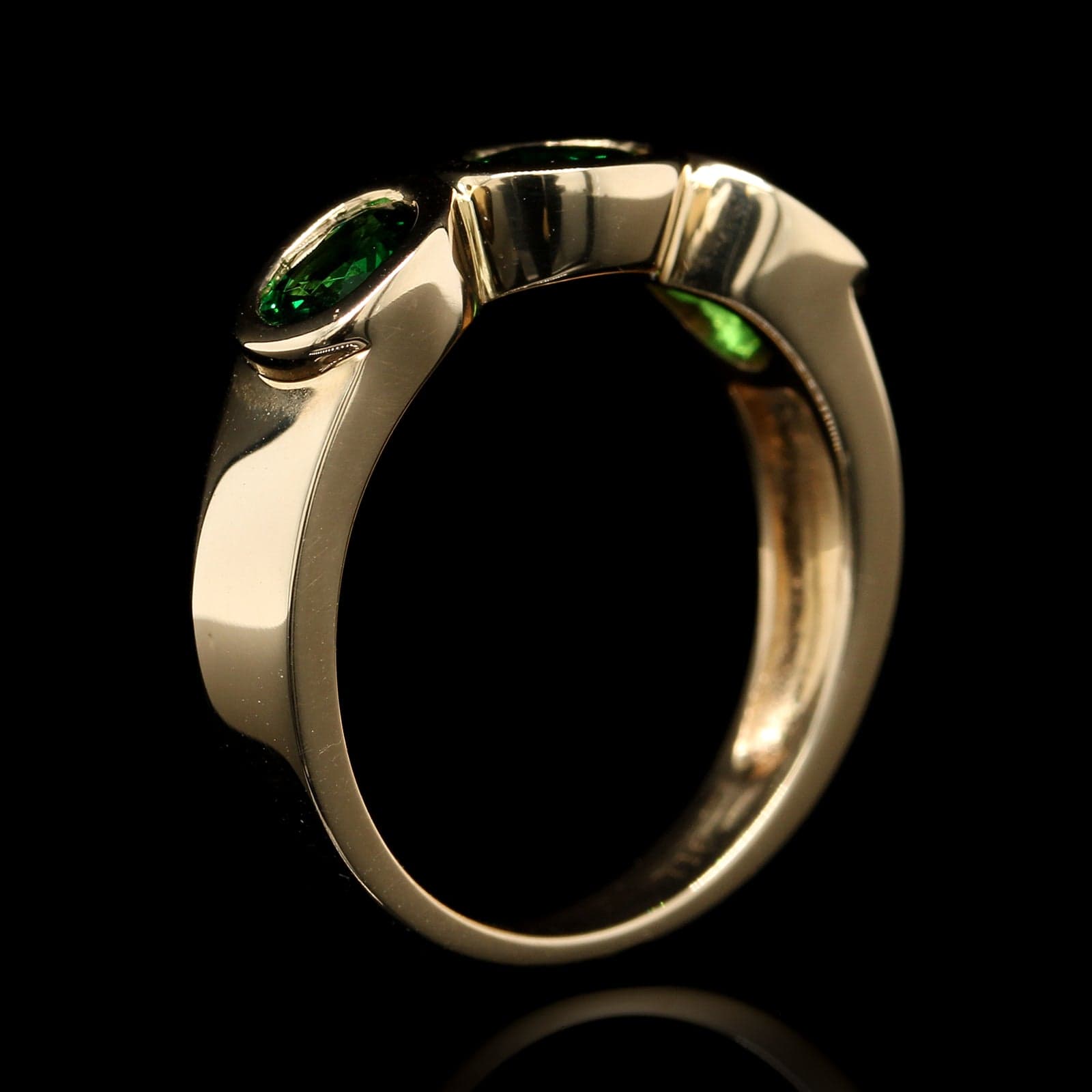 18K Yellow Gold Estate Tsavorite Garnet Ring