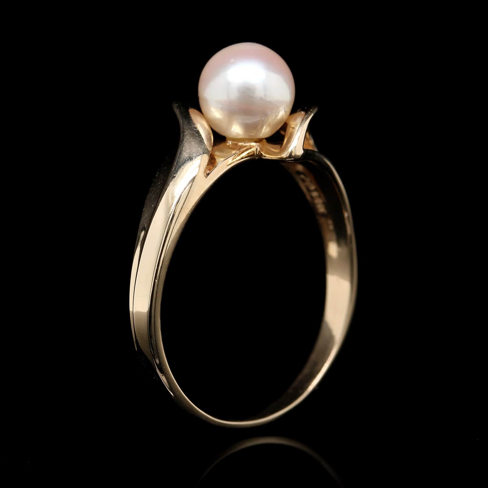 14K Yellow Gold Estate Cultured Pearl Ring