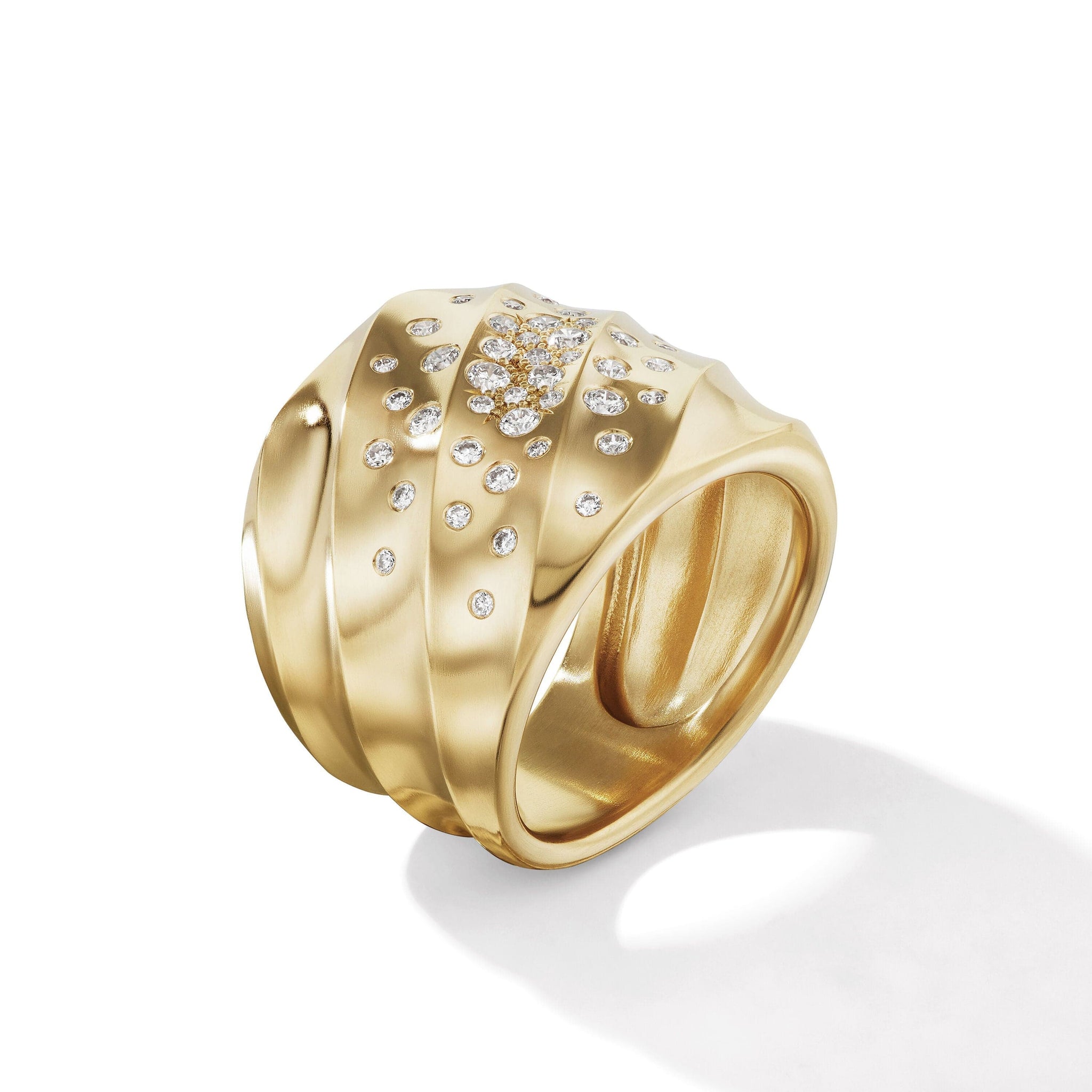 Cable Edge Saddle Ring in Recycled 18K Yellow Gold with Pavé Diamonds